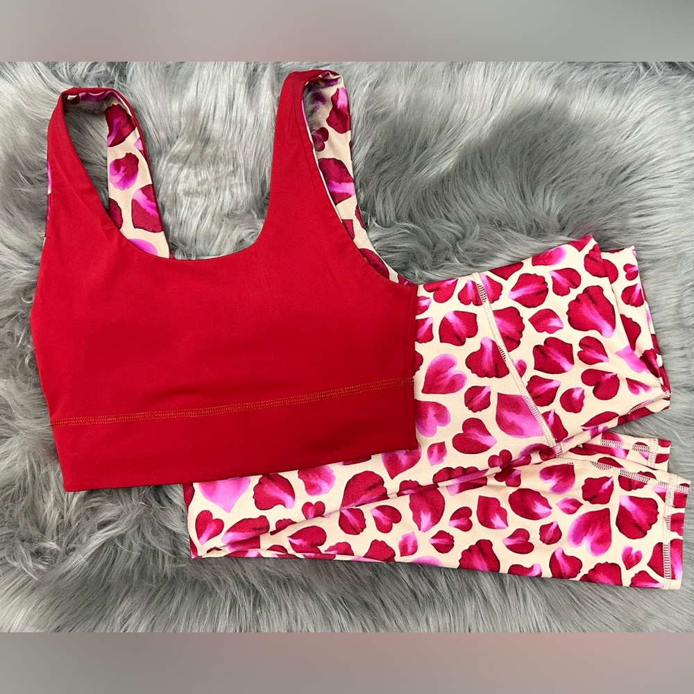 EUC FABLETICS (XS/S) Harlow Reversible Sports Bra and PowerHold Capri Leggings